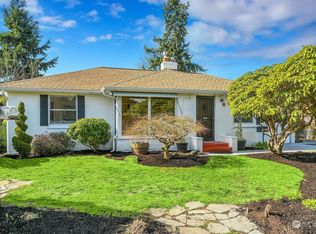 12045 Phinney Ave N, Seattle, WA