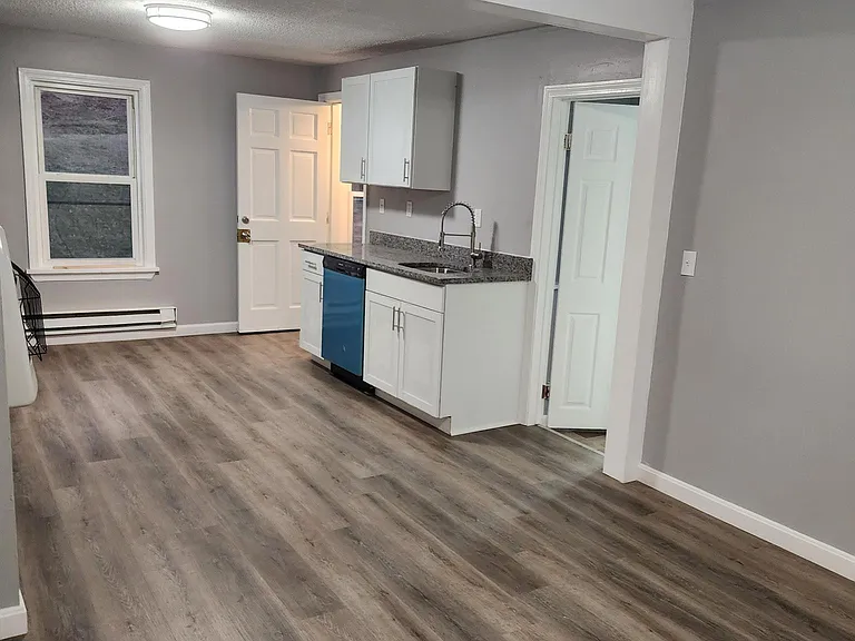 50 Allen Pl #2 — Photo 11