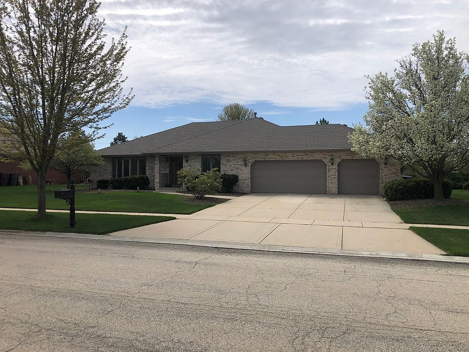 1st image of 11305 Cedarwood Ct