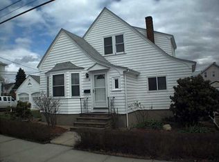 10 Simmons St, Providence, RI 02909