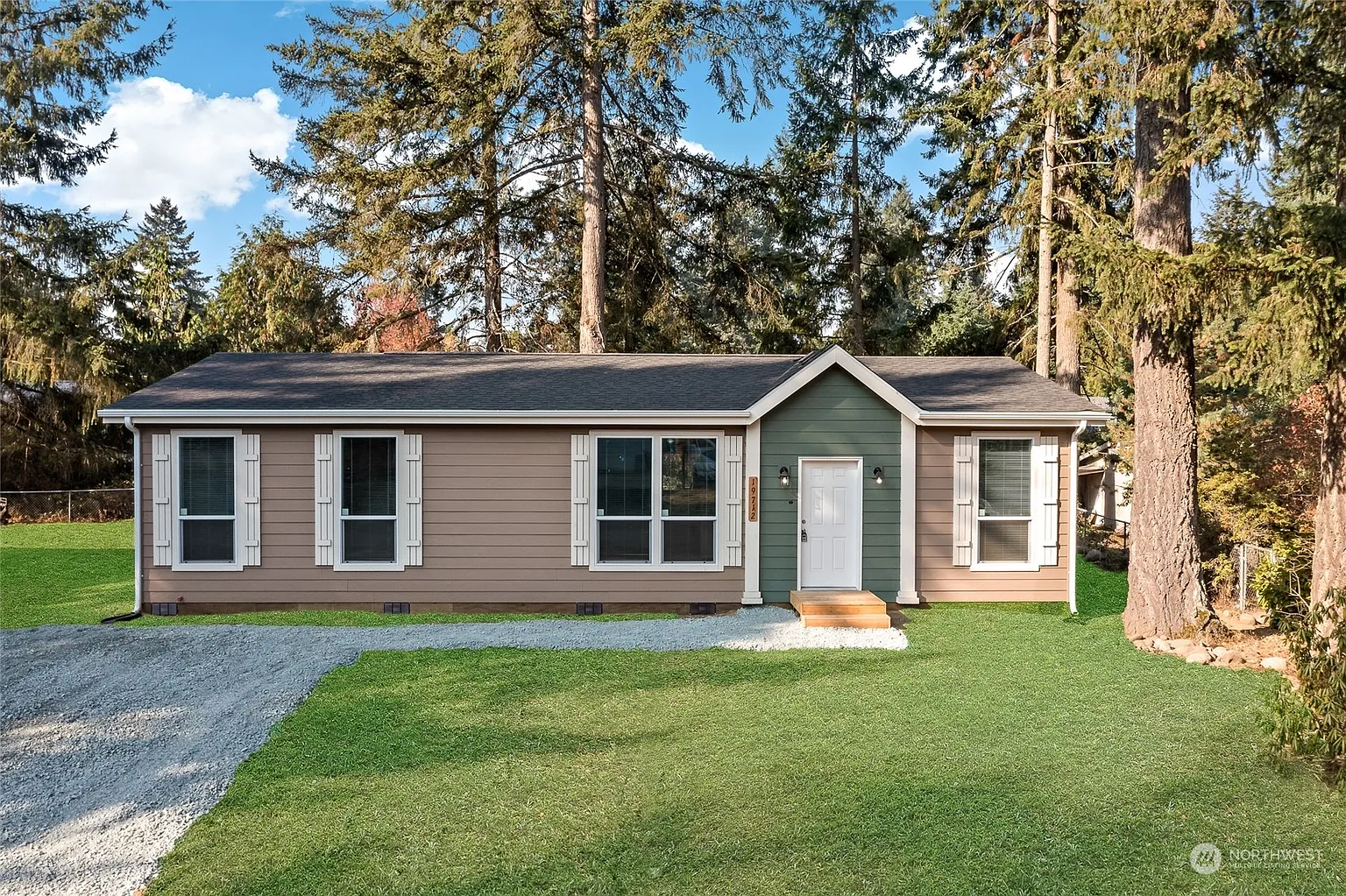 19712 67th Avenue E photo 1