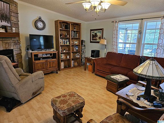 5th image of 758 Shore Dr