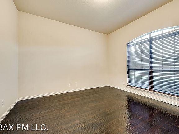 5th image of 7925 Aspermont Dr