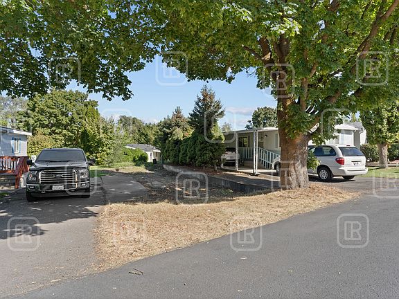 3rd image of 7800 E Alki Ave