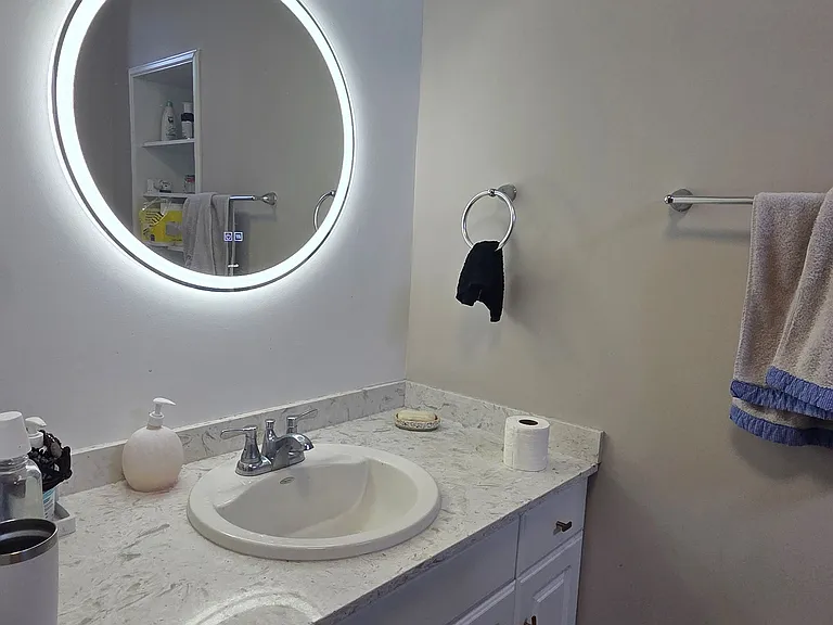 357 Keele St — Photo 11