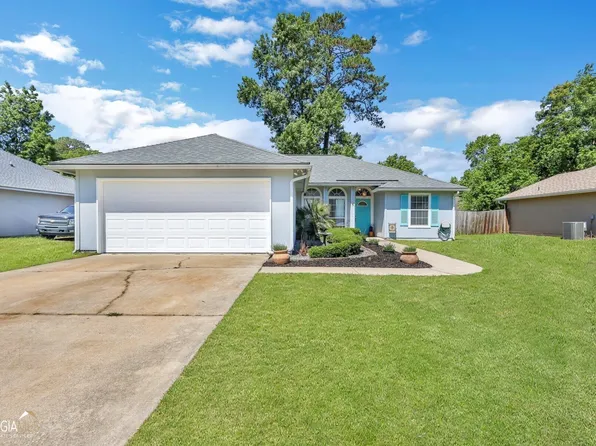 322 Hallowes Dr, Saint Marys, GA 31558