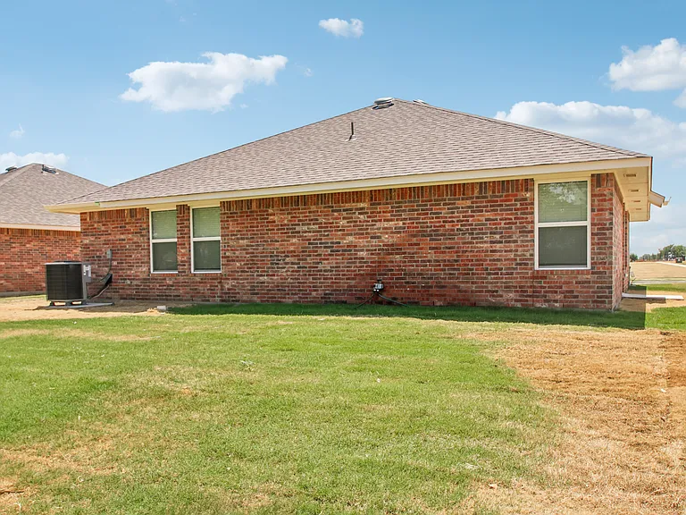 Enclave Estates — Photo 19