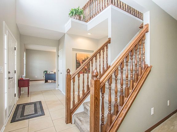 4th image of 8740 Belworth Sq