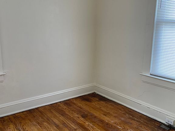 5th image of 602 1/2 Randolph St #B