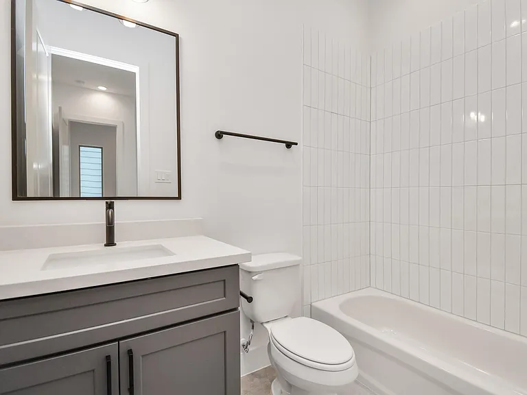 2313 Eagle St — Photo 27