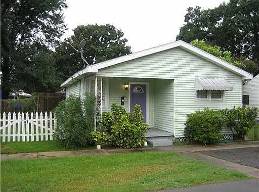 812 Taft Pkwy