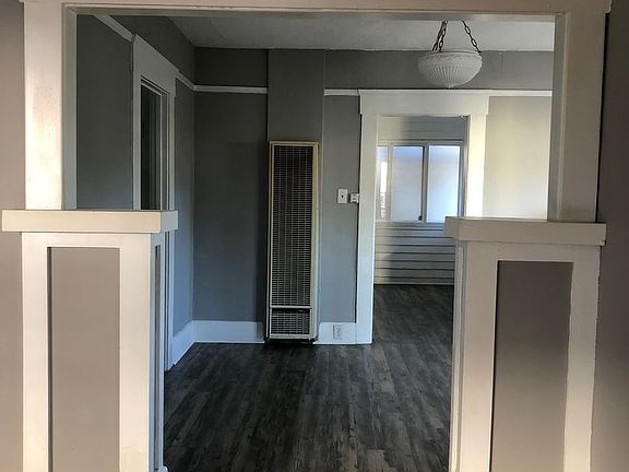 3rd image of 4084 Kansas St