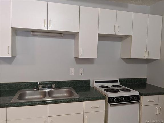 4th image of 506 S Oak St