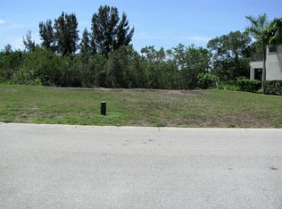 3105 Pine St, Bradenton, FL 34208