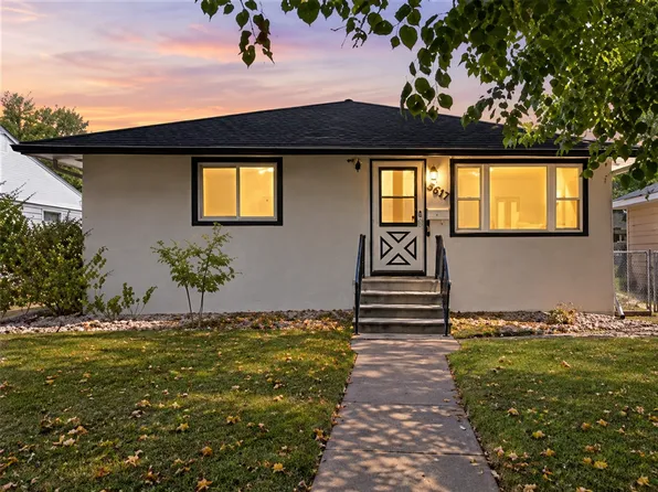 1228 Lincoln Ave, Saint Paul Park, MN 55071