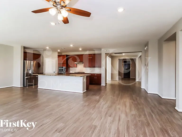 25515 Kensington Lake Dr — Photo 4