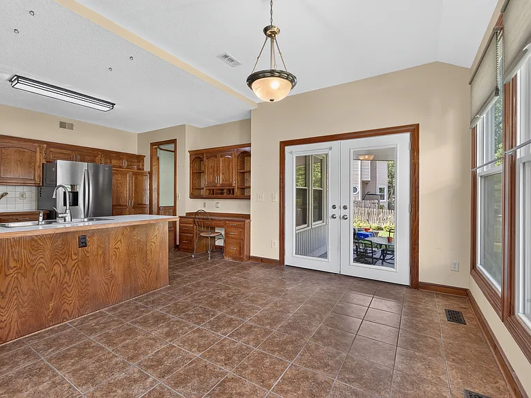 14510 S Kaw Dr — Photo 12