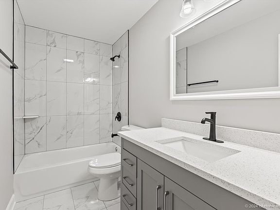 5th image of 741 Yates Ave