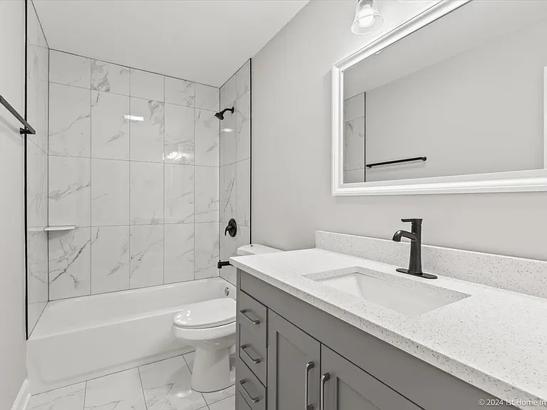 741 Yates Ave — Photo 5