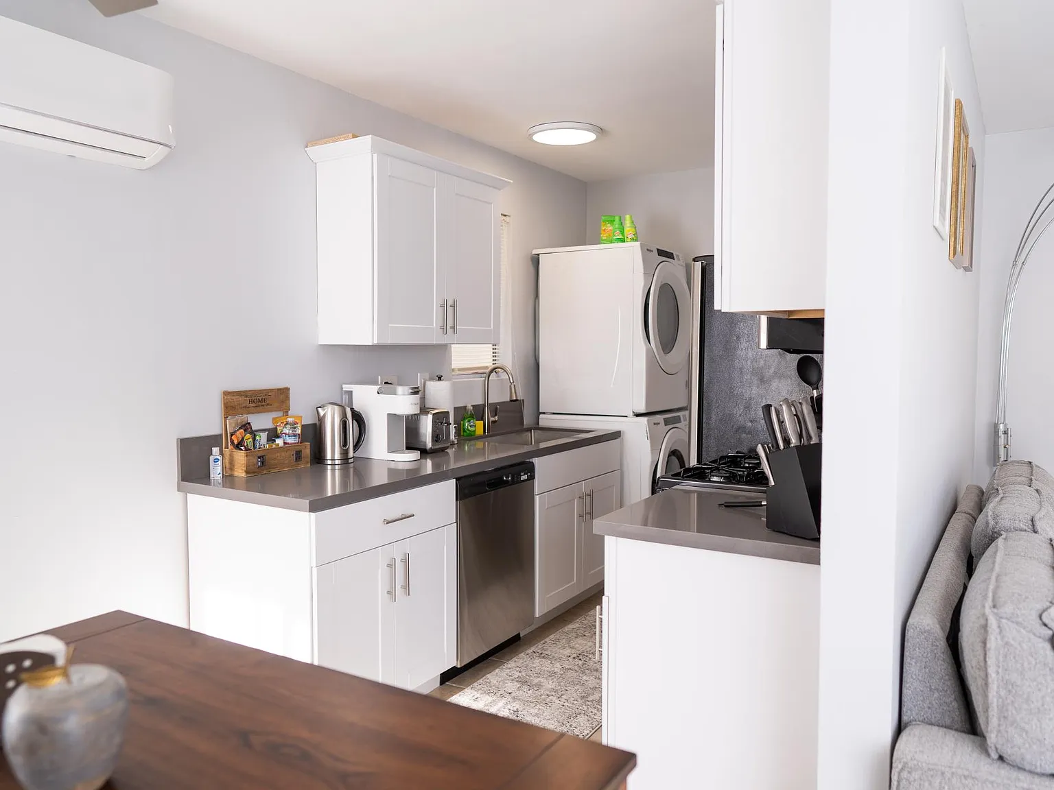 1 bed, 750 sqft, $3,500 — Photo 2
