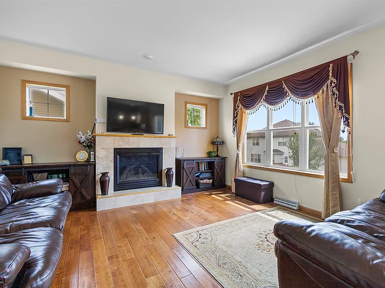 1206 Meadow Sweet Dr — Photo 7