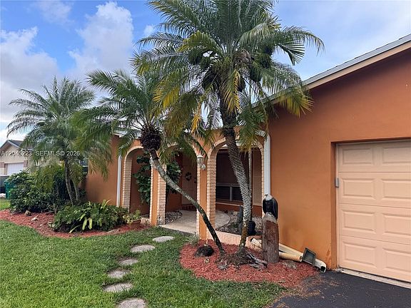 2nd image of 9160 SW 54th Pl
