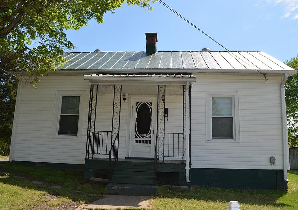 1st image of 53 Stokesland Ave
