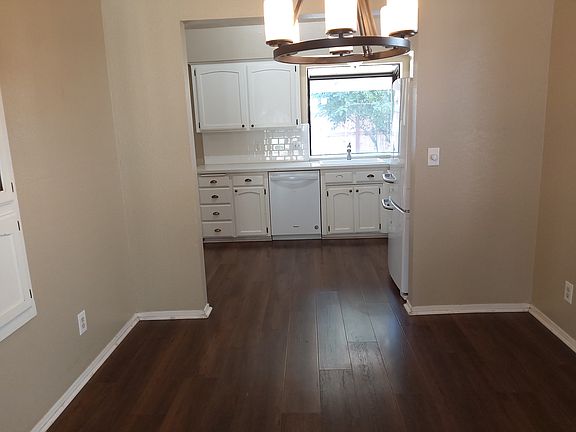 3rd image of 1771 E Deyoung Dr
