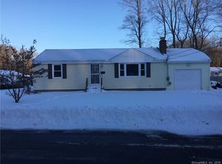 1 Arthur Dr, Bloomfield, CT 06002