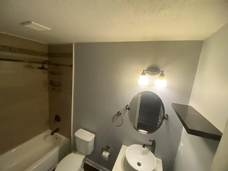 108 Wilshire Ave SW #1 — Photo 5