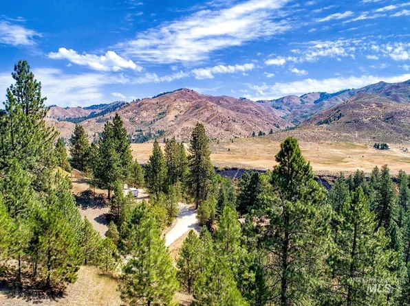 35 Overlook Ln, Boise, ID 83716