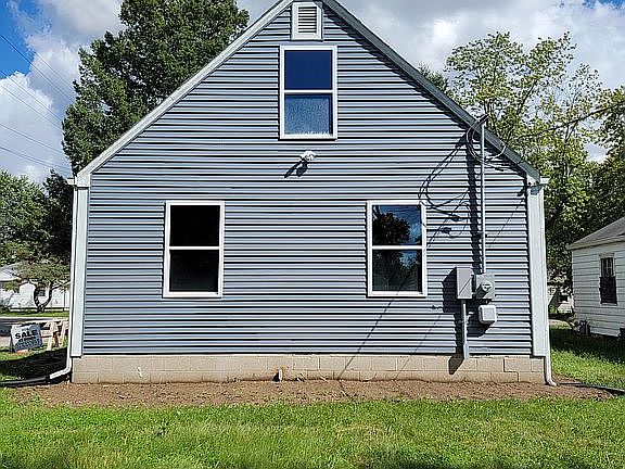 3rd image of 1170 Medford Ave