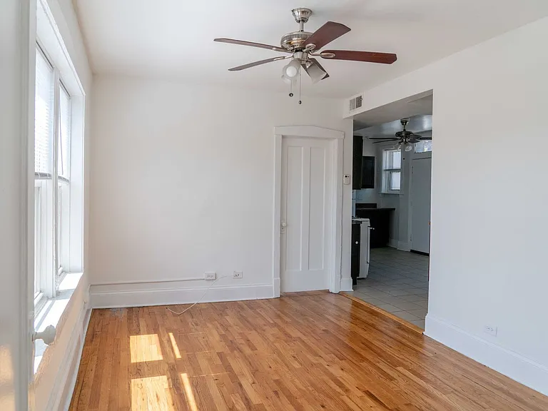 3842 W Lawrence Ave #306 — Photo 5