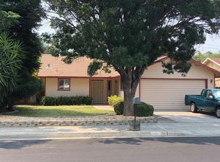 1766 4th St, Clovis, CA 93611