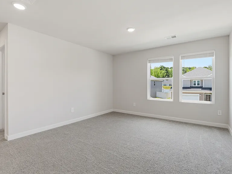 118 Martel Dr — Photo 17