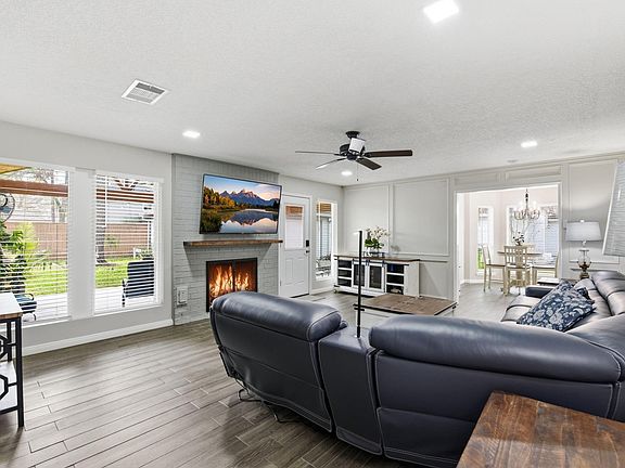 3rd image of 3915 El James Dr