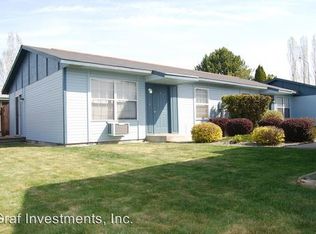 1206 S 40th Ave APT A, Yakima, WA 98908