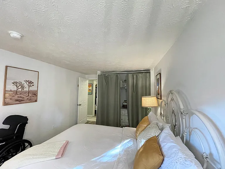 525 Pensacola Dr — Photo 10