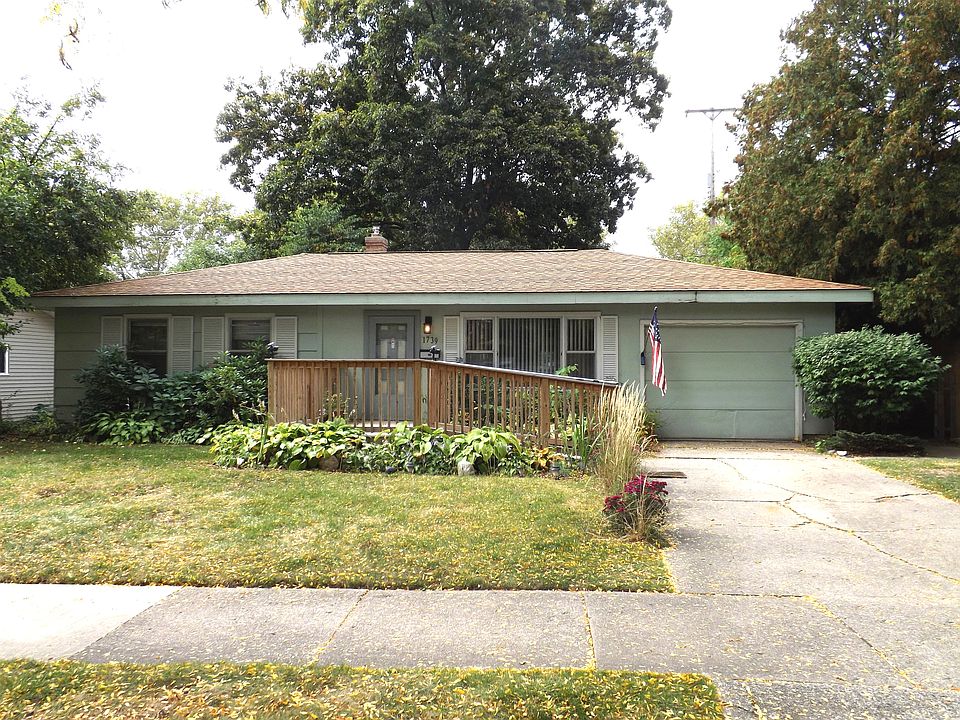 1st image of 1739 Herrick Ave NE