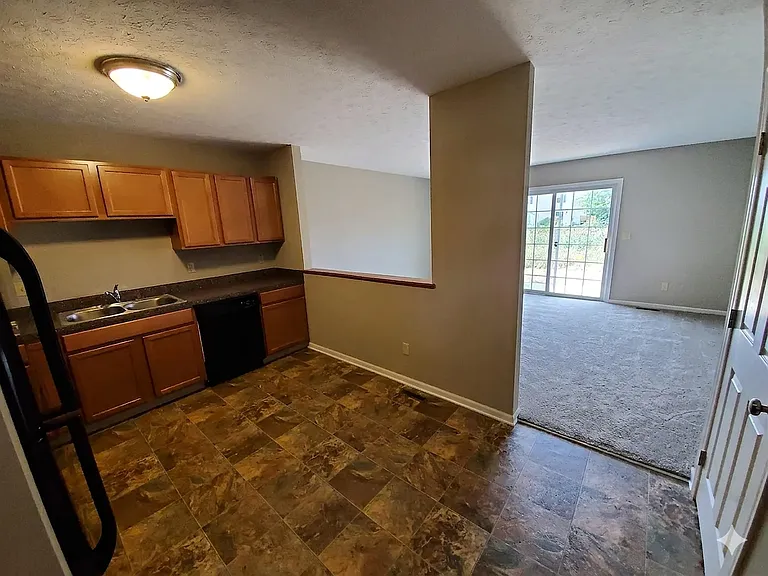 33426 Halle Ct — Photo 3