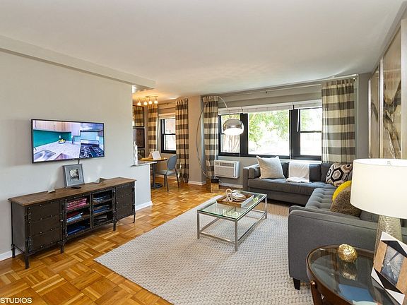 One bedroom model living area