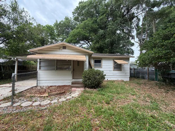 1315 NE 53rd St, Ocala, FL 34479