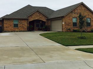 313 Briar Ct, Ardmore, OK 73401