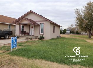 105 N Henderson St, Holcomb, KS 67851