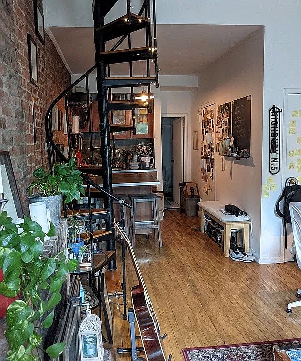 1st image of 309 W 21st St #5A