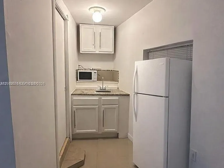 1572 NE 149th St #C — Photo 2