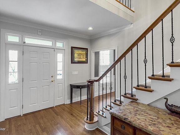 3rd image of 5713 Spring Hill Ct