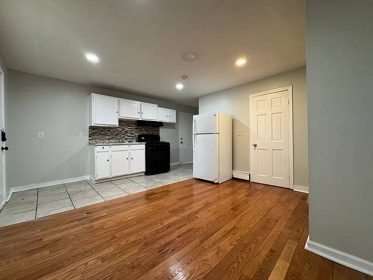 133 Clay St #F3 — Photo 9