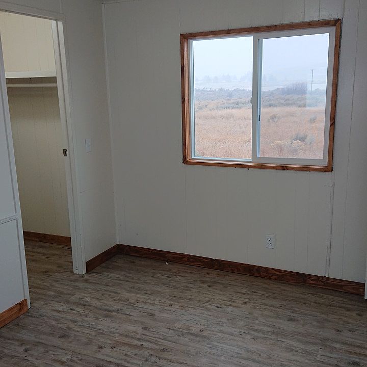 1st image of 421 N Hooper Ave