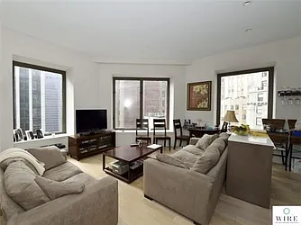 Sold by WIRE International Realty